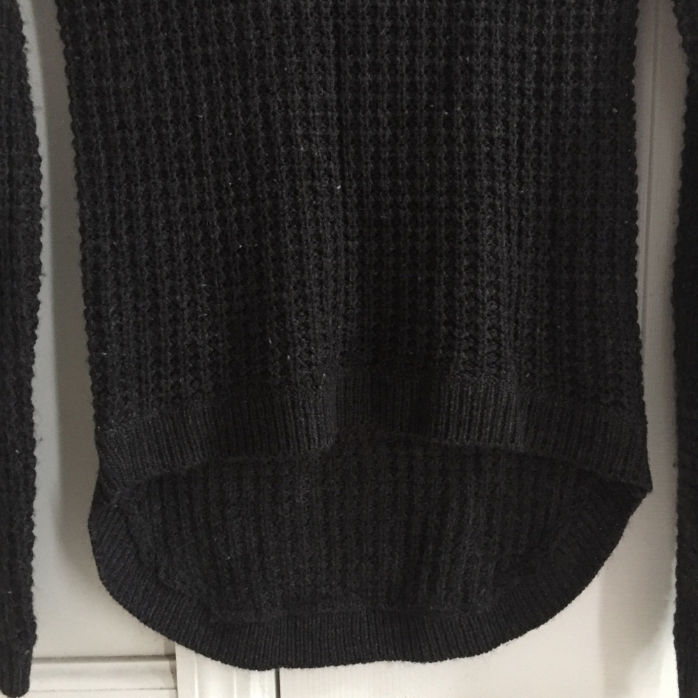 Forever 21 Sweater - Picture 3 of 4